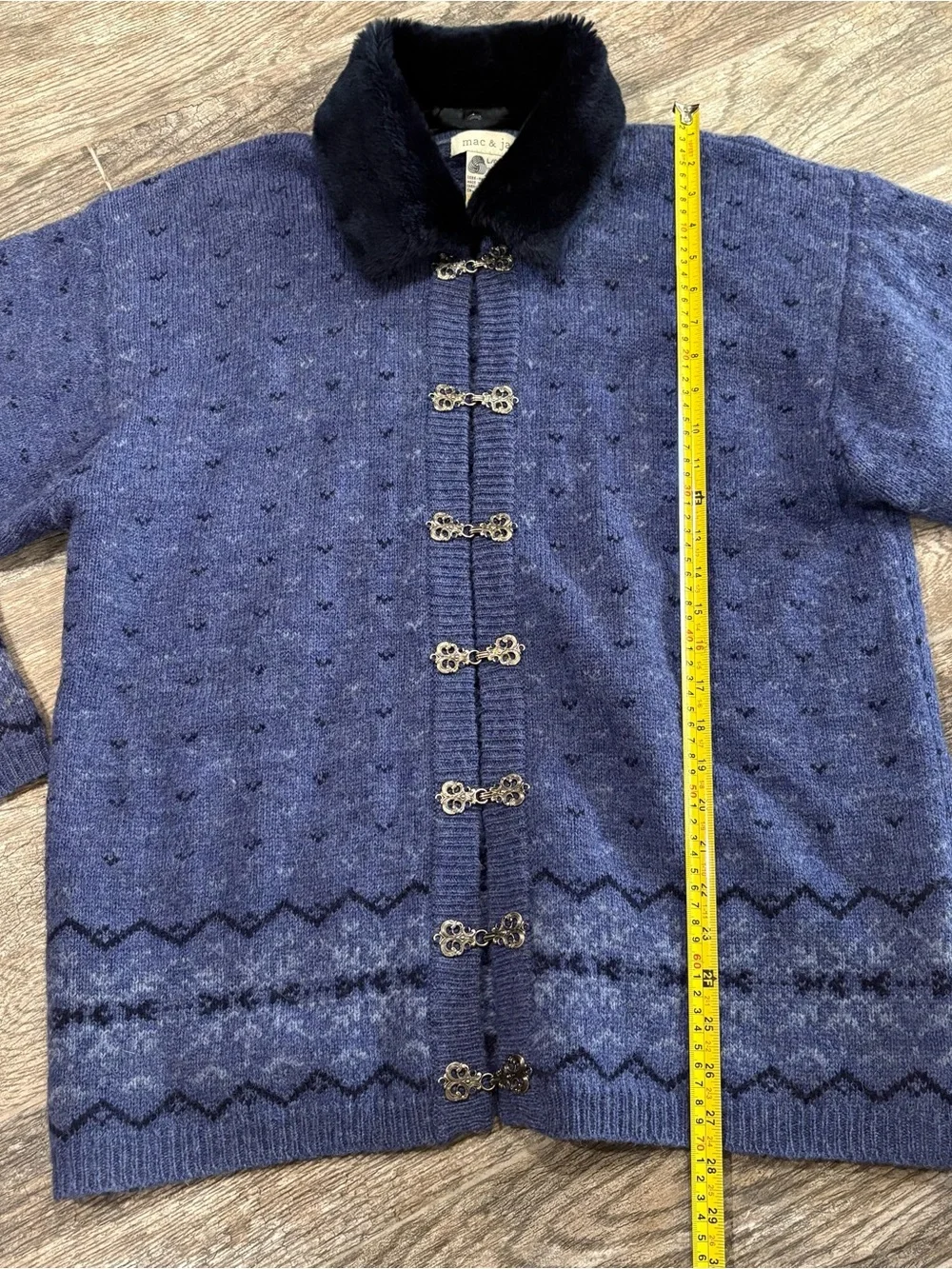 Fair Isle 100% Wool Blue Sweater Cardigan Metal Clasp Sz L Detachable Collar